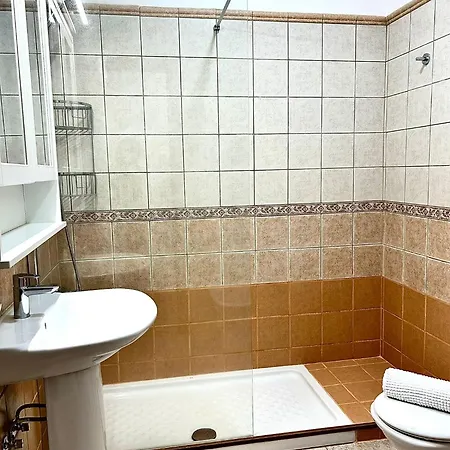 El Oasis De Gara San Isidro (Tenerife)